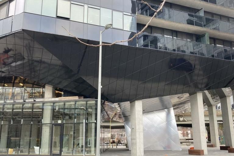 Harris Square 4
